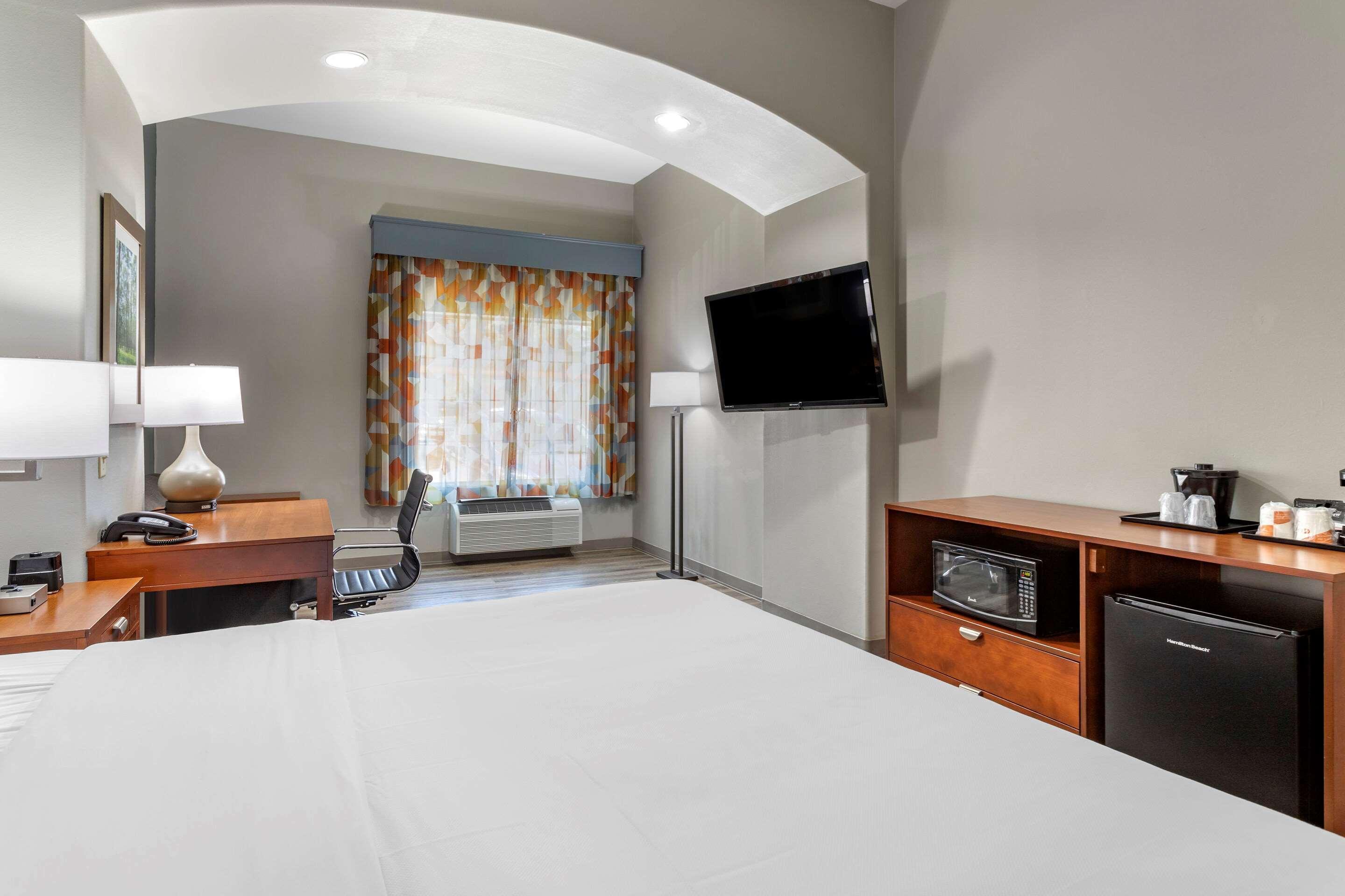 Comfort Inn & Suites Cleveland Exteriér fotografie