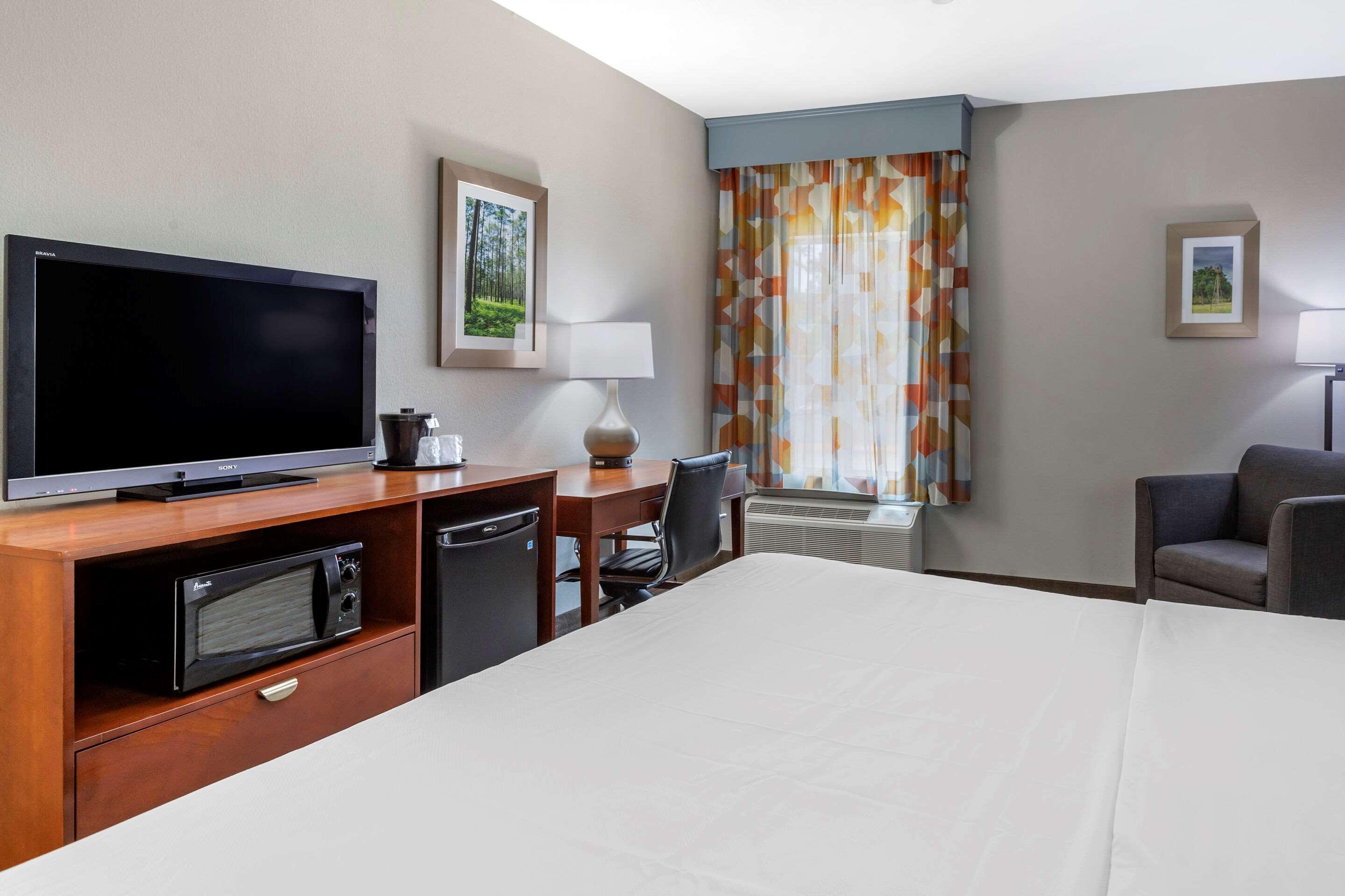 Comfort Inn & Suites Cleveland Exteriér fotografie