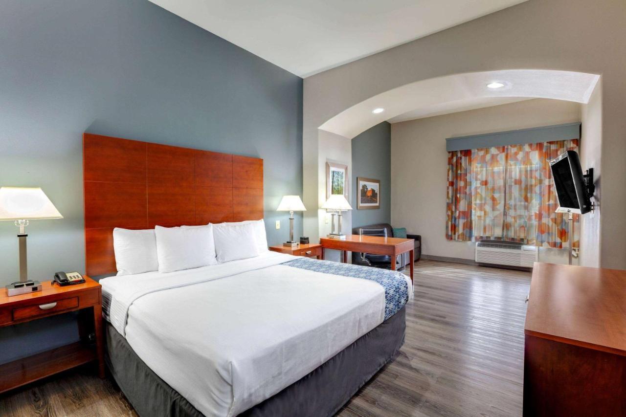 Comfort Inn & Suites Cleveland Exteriér fotografie