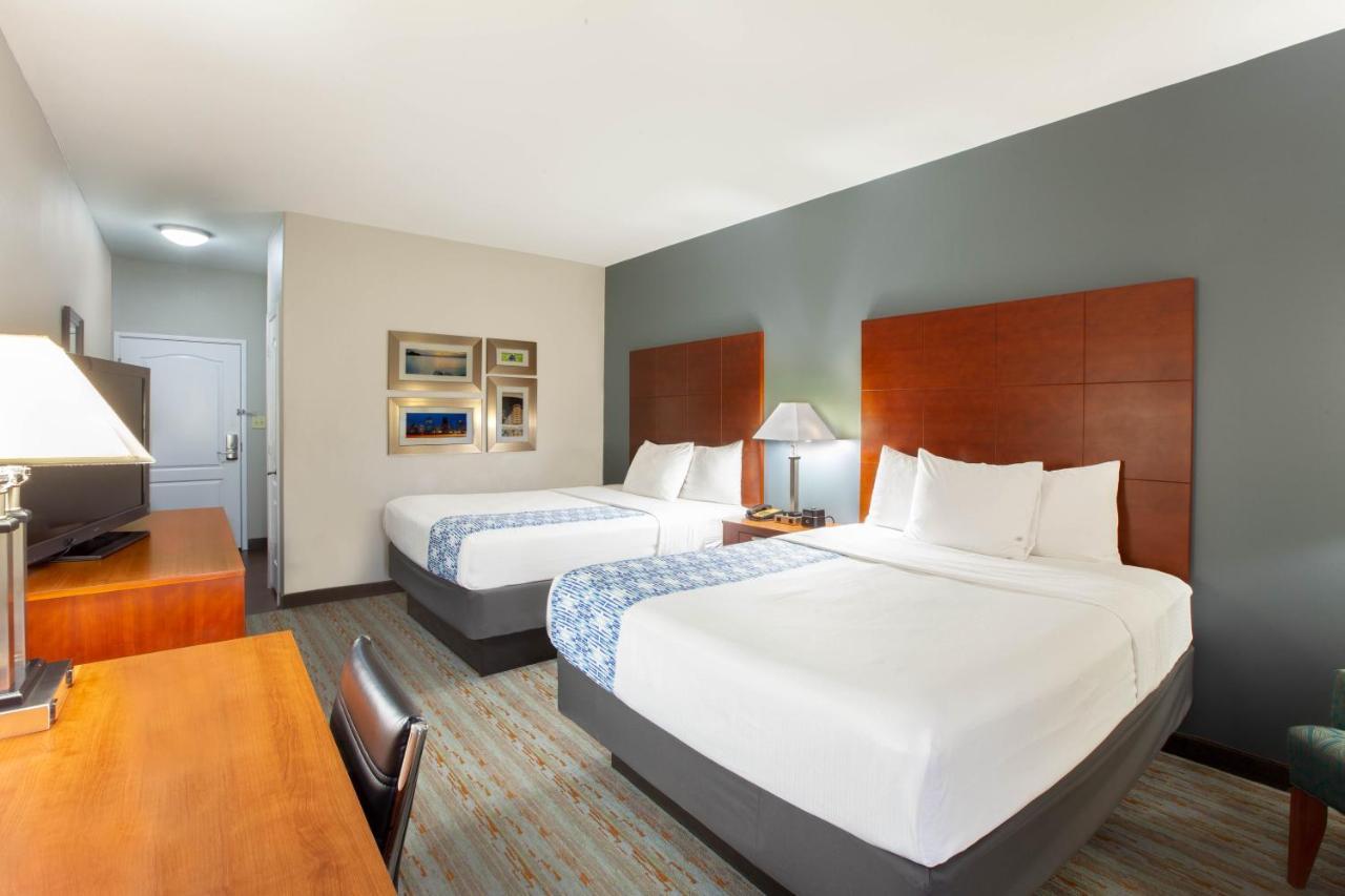 Comfort Inn & Suites Cleveland Exteriér fotografie